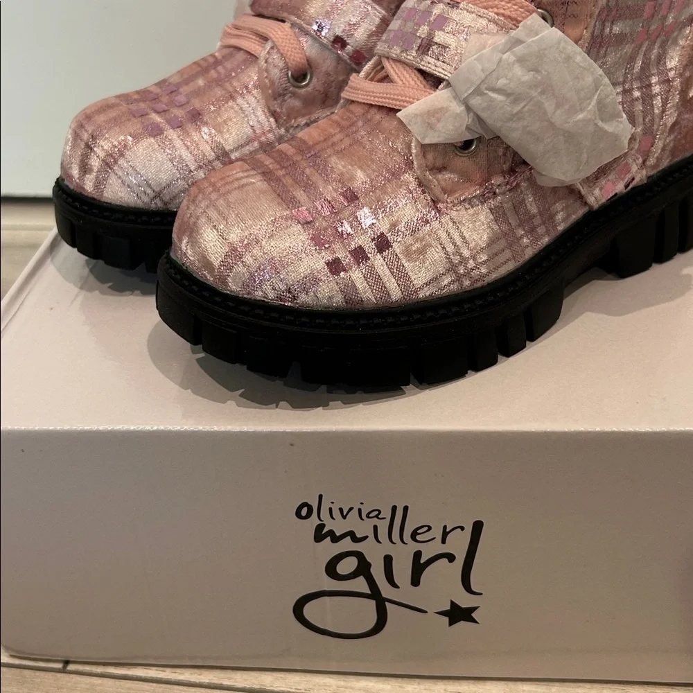 Olivia Miller Girl! Pink plaid high top combat boots size 11 NEW